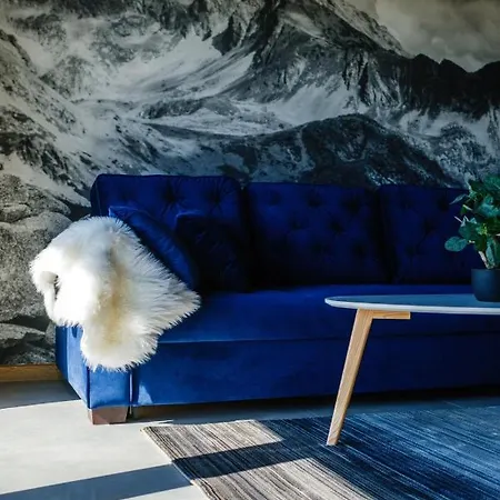 285 Apartment *